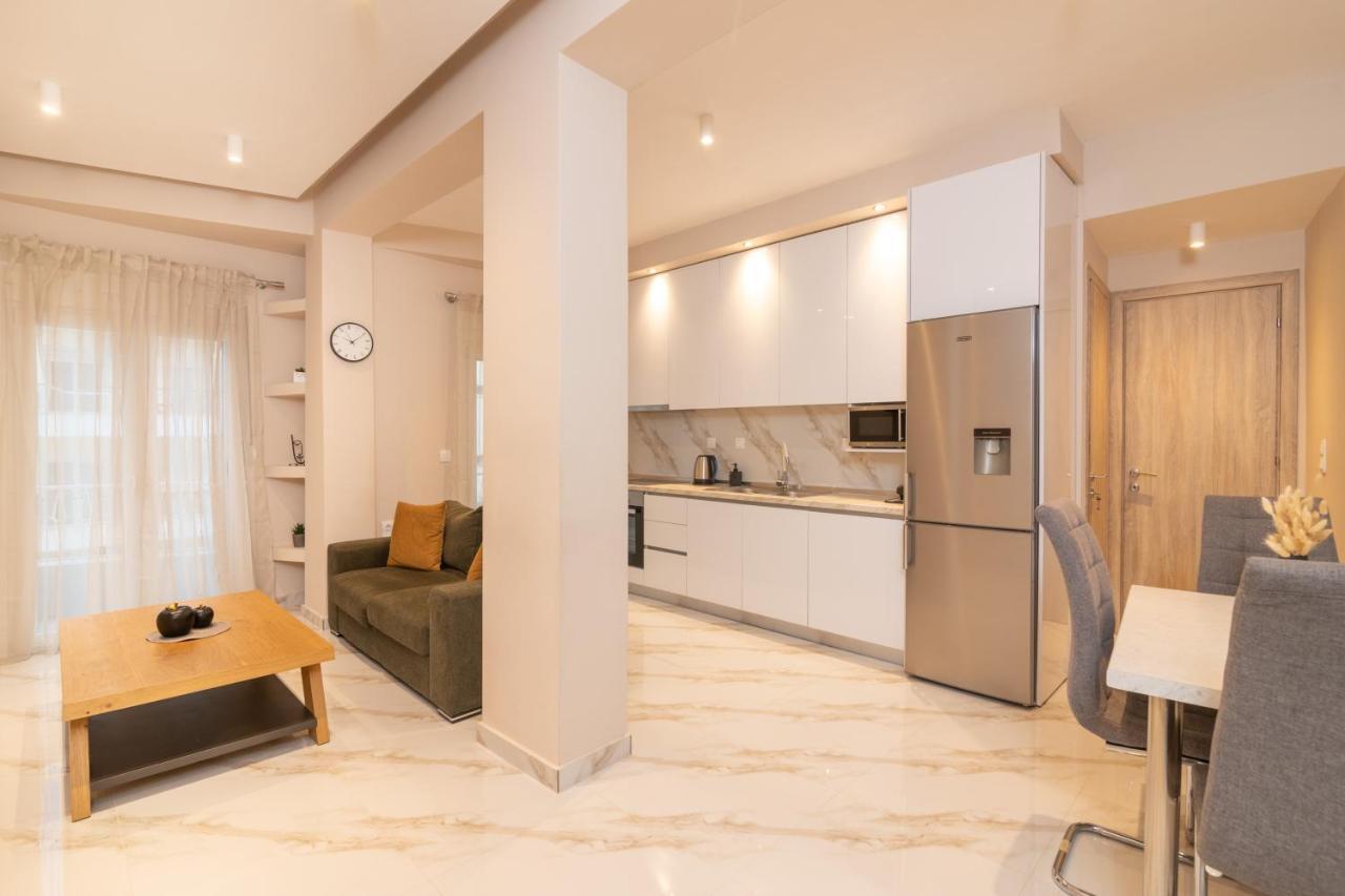 Appartamento White Lux Heaven Saint Dimitrios Salonicco Esterno foto
