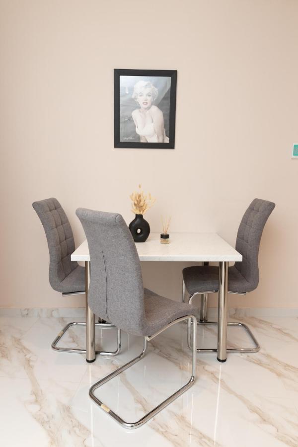 Appartamento White Lux Heaven Saint Dimitrios Salonicco Esterno foto